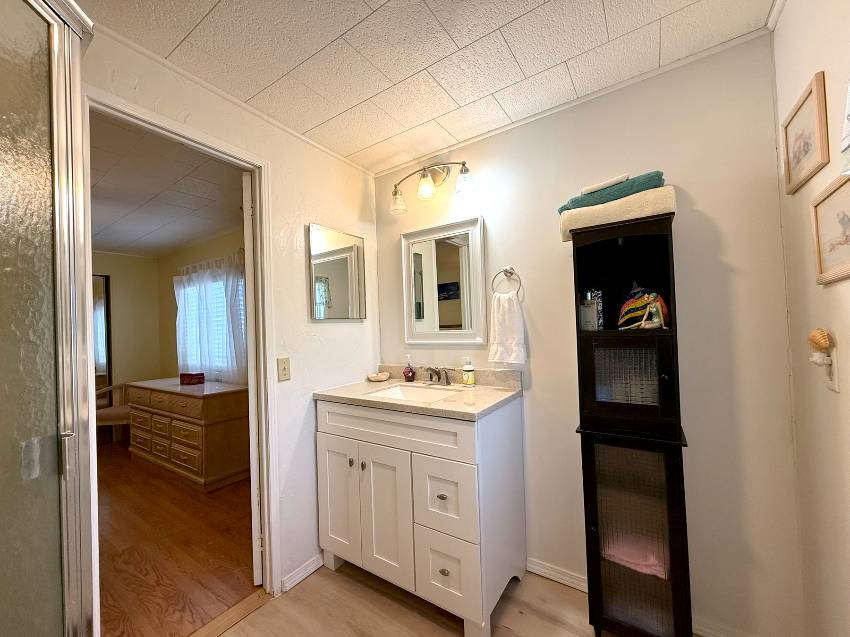 18 Date St a Bradenton, FL Mobile or Manufactured Home for Sale